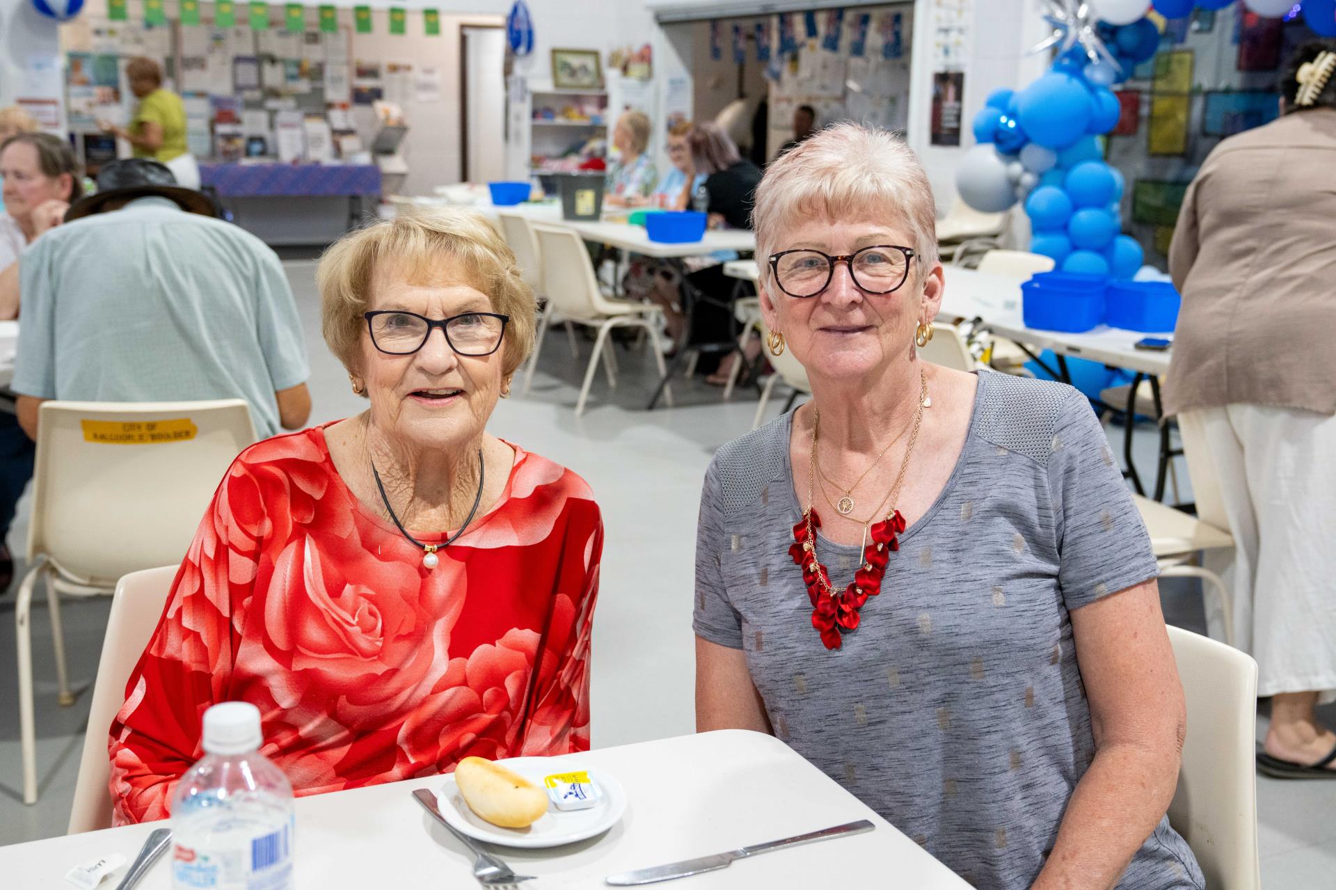 Kalgoorlie-Boulder Seniors visiting the Eastern Goldfields Community Centre