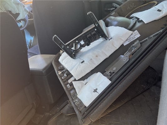 Impounded Vehicles: 2321 - TC_03284