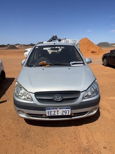 Impounded Vehicle: SILVER HYUNDAI Registration: 1EZT297
