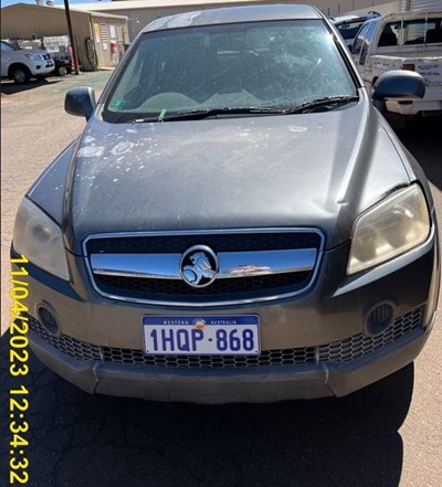 Impounded Vehicle: NAVY HOLDEN Registration: 1HQP868