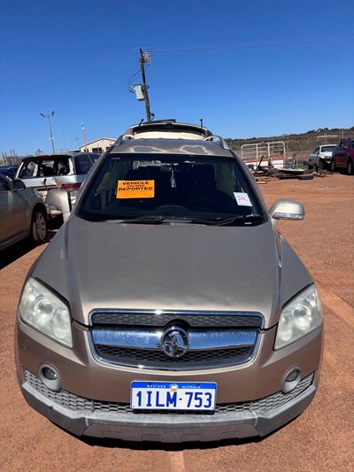Impounded Vehicle: GOLD HOLDEN captiva Registration: 1ILM753