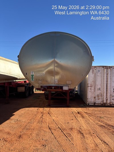 Impounded Vehicle: SILVER TRAILER Registration: 1THU983