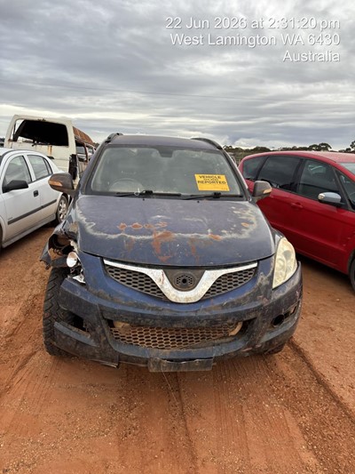 Impounded Vehicle: BLUE GREAT WALL Registration: N/A
